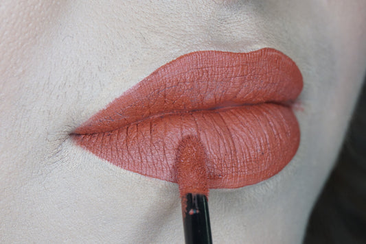 Garland Gloss