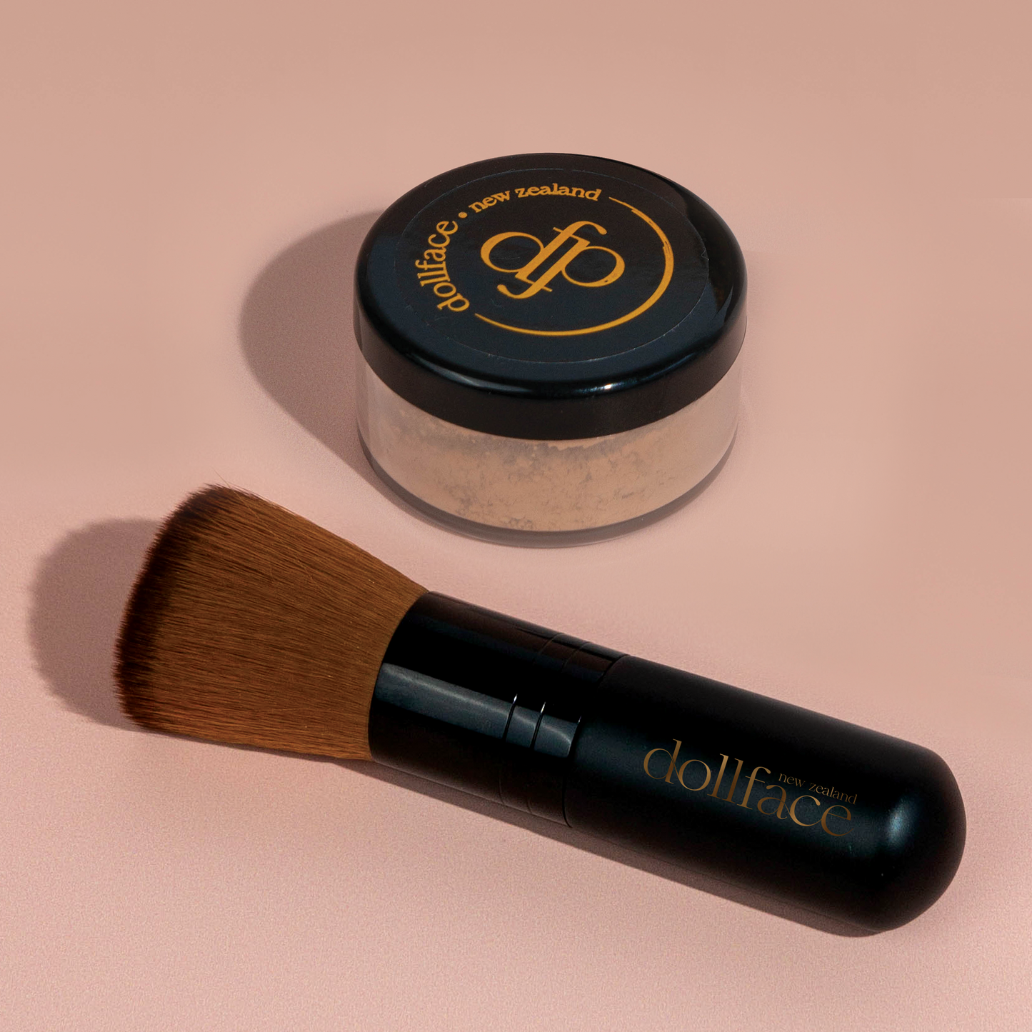 Mineral foundation and Kabuki brush bundle